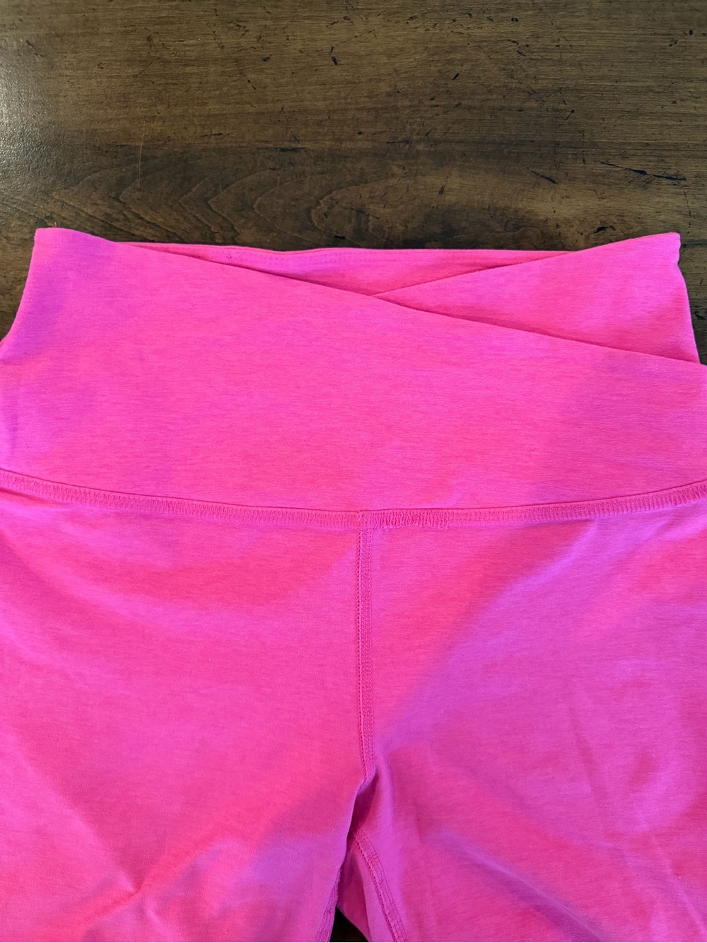 Beyond Yoga At Your Leisure Bike Shorts, Size S, Electric Pink - Picture 4 of 6